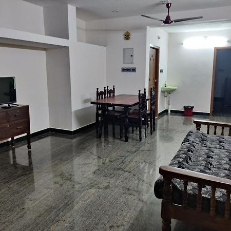 Tulip Villa 3Bhk 2Bhk And 1Bhk Located Near Chunnambar Boat House And Paradise Beach Pūrnānkuppam Εξωτερικό φωτογραφία
