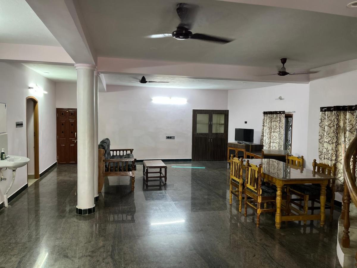 Tulip Villa 3Bhk 2Bhk And 1Bhk Located Near Chunnambar Boat House And Paradise Beach Pūrnānkuppam Εξωτερικό φωτογραφία