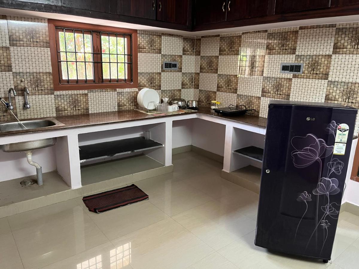Tulip Villa 3Bhk 2Bhk And 1Bhk Located Near Chunnambar Boat House And Paradise Beach Pūrnānkuppam Εξωτερικό φωτογραφία
